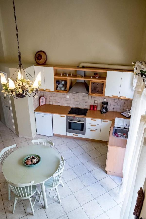 דירות פרבזה Saitan Pazar Casa מראה חיצוני תמונה